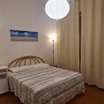 Per Le Vacanze Vicino Al Mare, In Zona Centrale! דירה וירג'יו