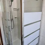 Per Le Vacanze Vicino Al Mare, In Zona Centrale! דירה *