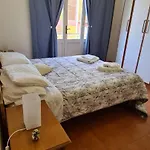 Per Le Vacanze Vicino Al Mare, In Zona Centrale! * וירג'יו