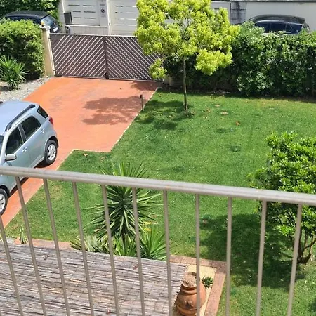Appartement Per Le Vacanze Vicino Al Mare, In Zona Centrale! *
